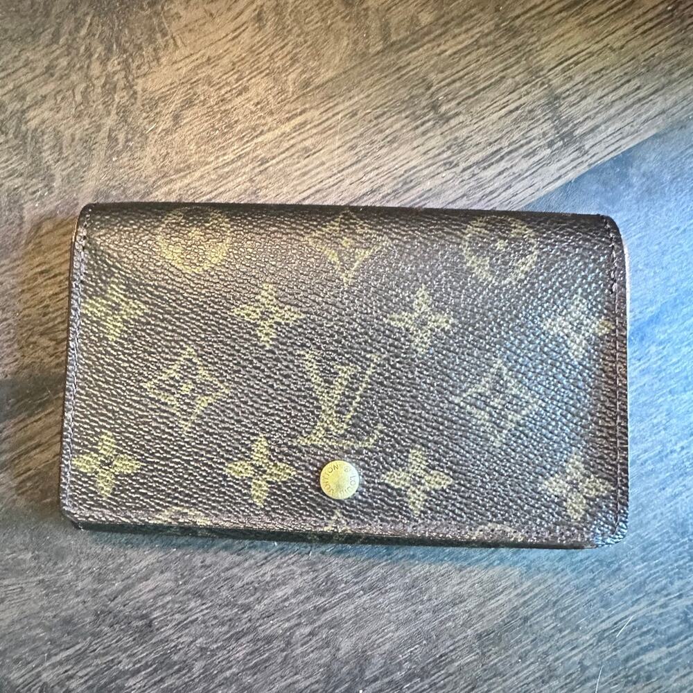 VINTAGE LOUIS VUITTON MONOGRAM PORTE MONNAIE TRESOR WALLET